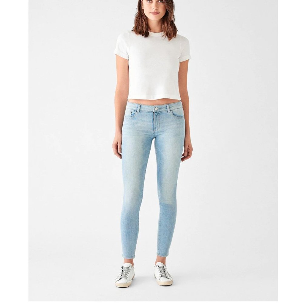 DL1961 EMMA Light Washed Skinny Jeans Size 26